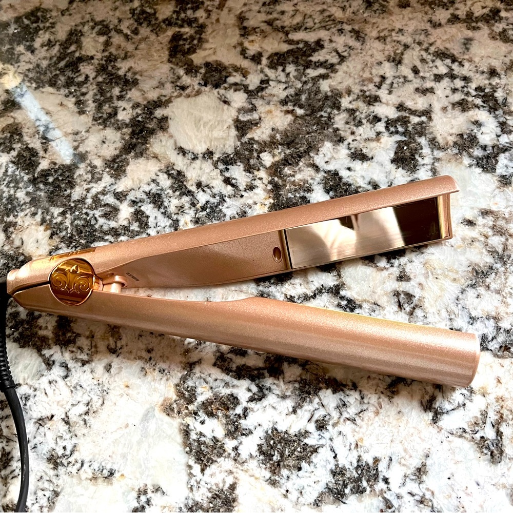 Tyme curling iron and flat iron all in one. Check out- https://www.tymes…